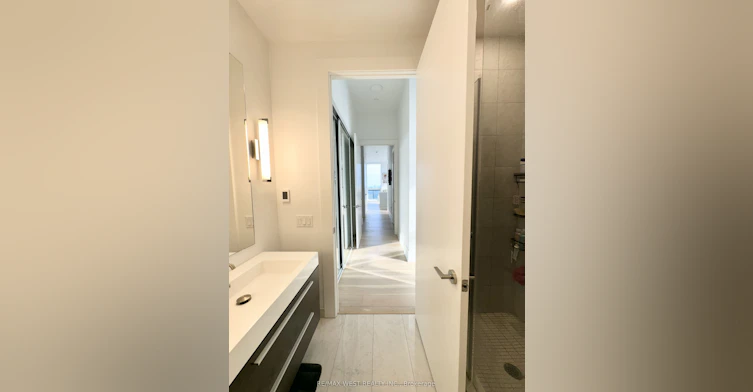 4603-39 Roehampton Avenue, Toronto, ON, M4P 1P9 - 23