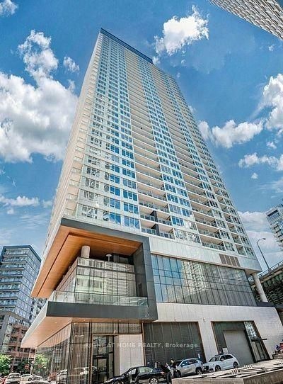 605-19 Bathurst Street, Toronto, ON, M5V 0N2