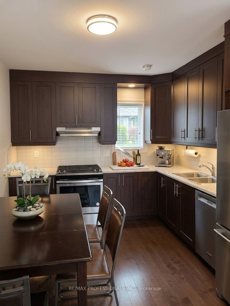 1568 Dundas Street W, Toronto, ON, M6J 1X7 - 3