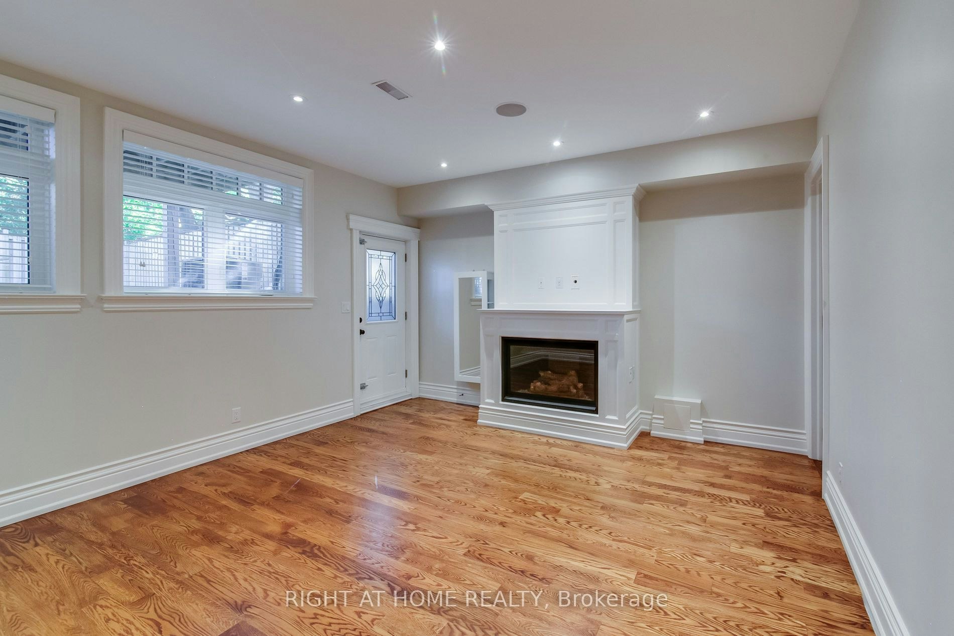 109 Banff Road, Toronto, ON, M4P 2P6 - 33