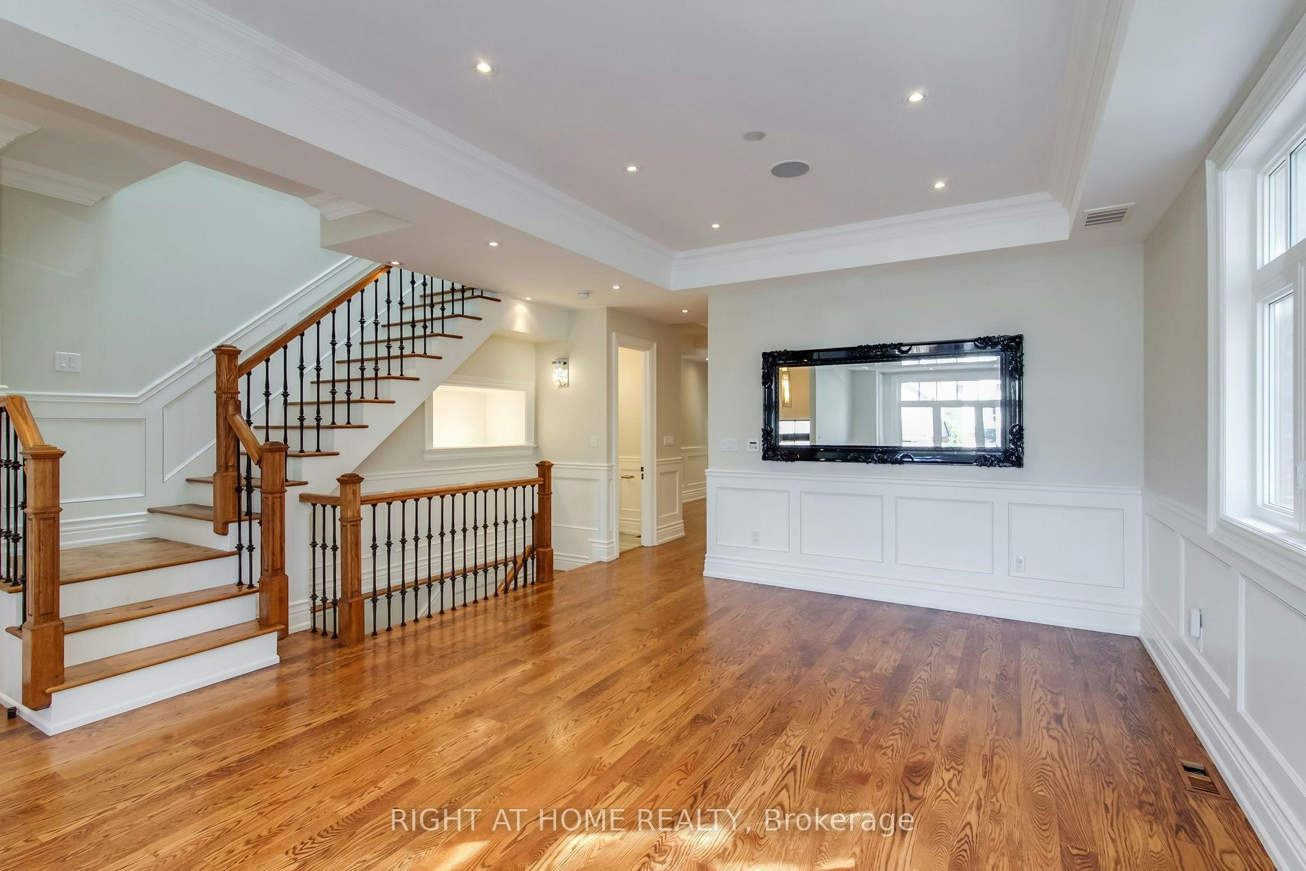 109 Banff Road, Toronto, ON, M4P 2P6 - 10