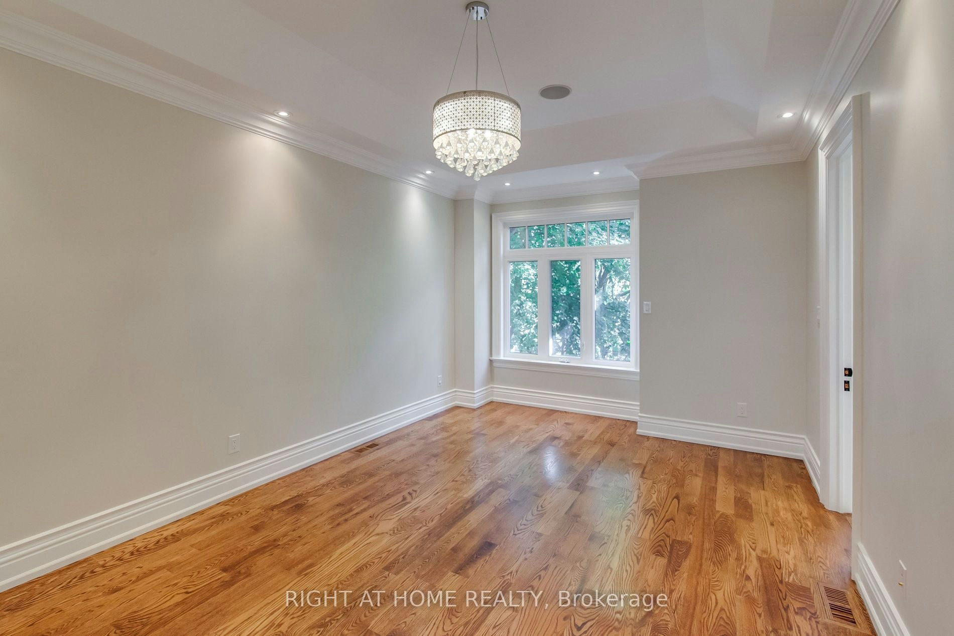 109 Banff Road, Toronto, ON, M4P 2P6 - 26