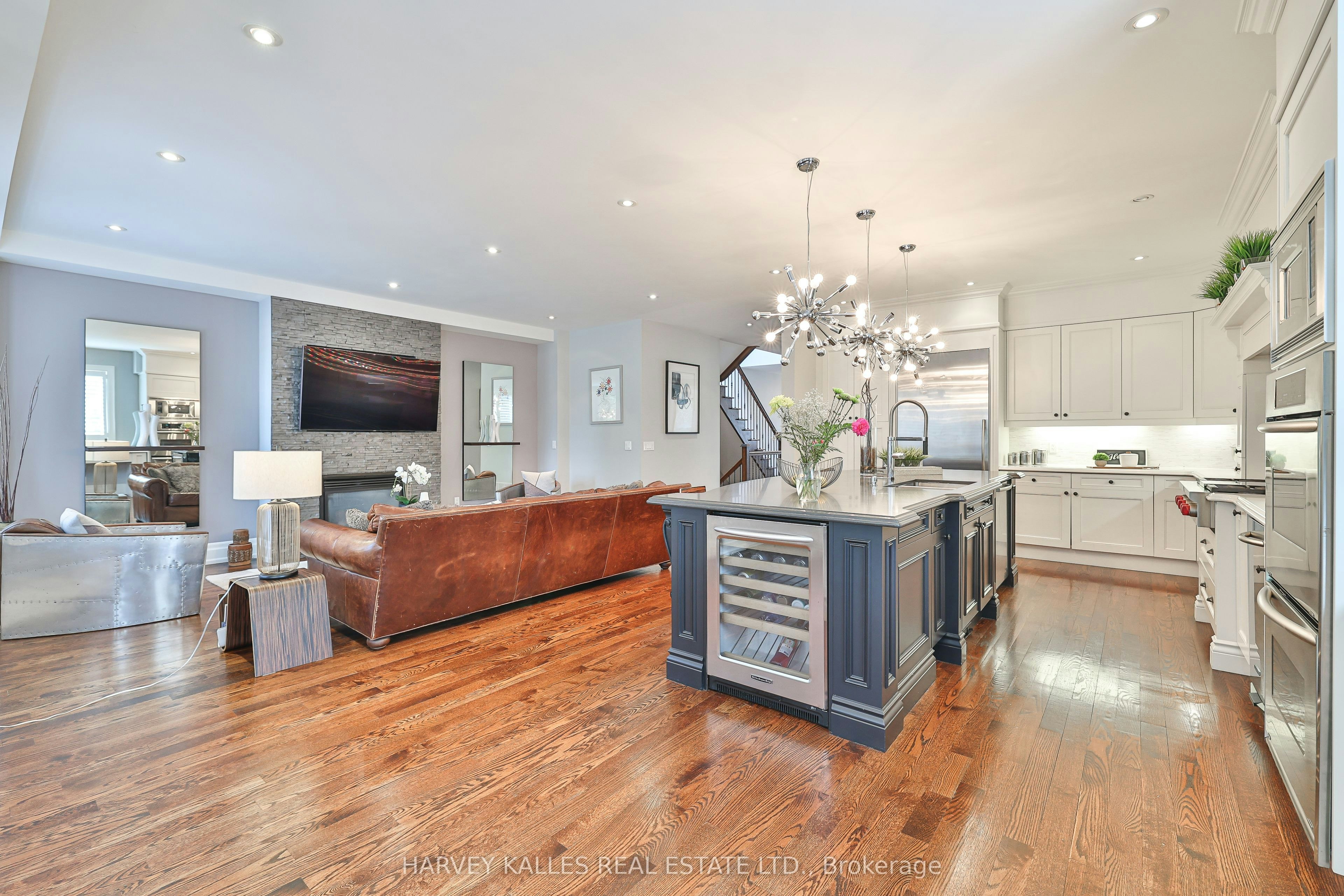 44 Churchill Avenue, Toronto, ON, M2N 1Y7 - 17