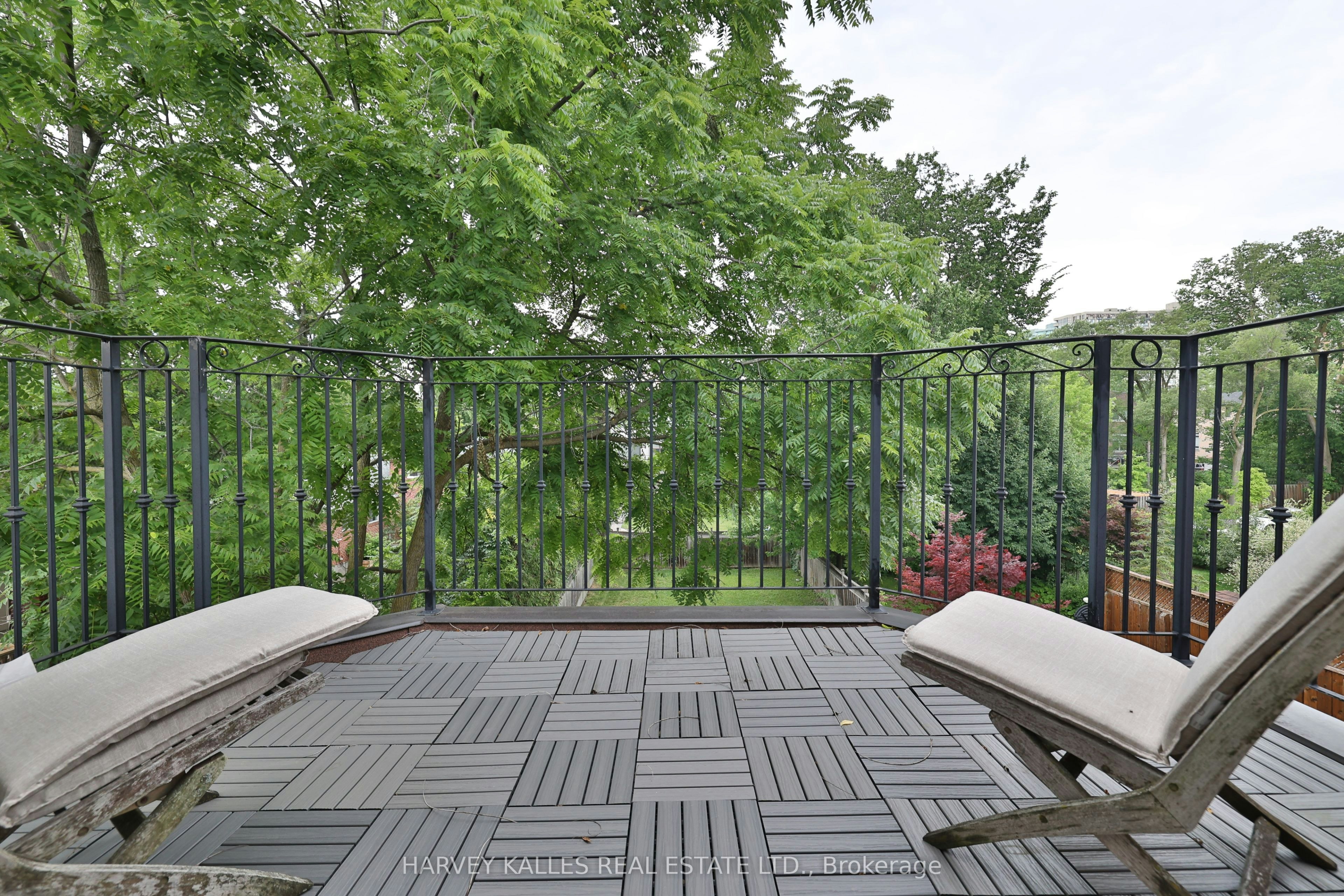 44 Churchill Avenue, Toronto, ON, M2N 1Y7 - 31