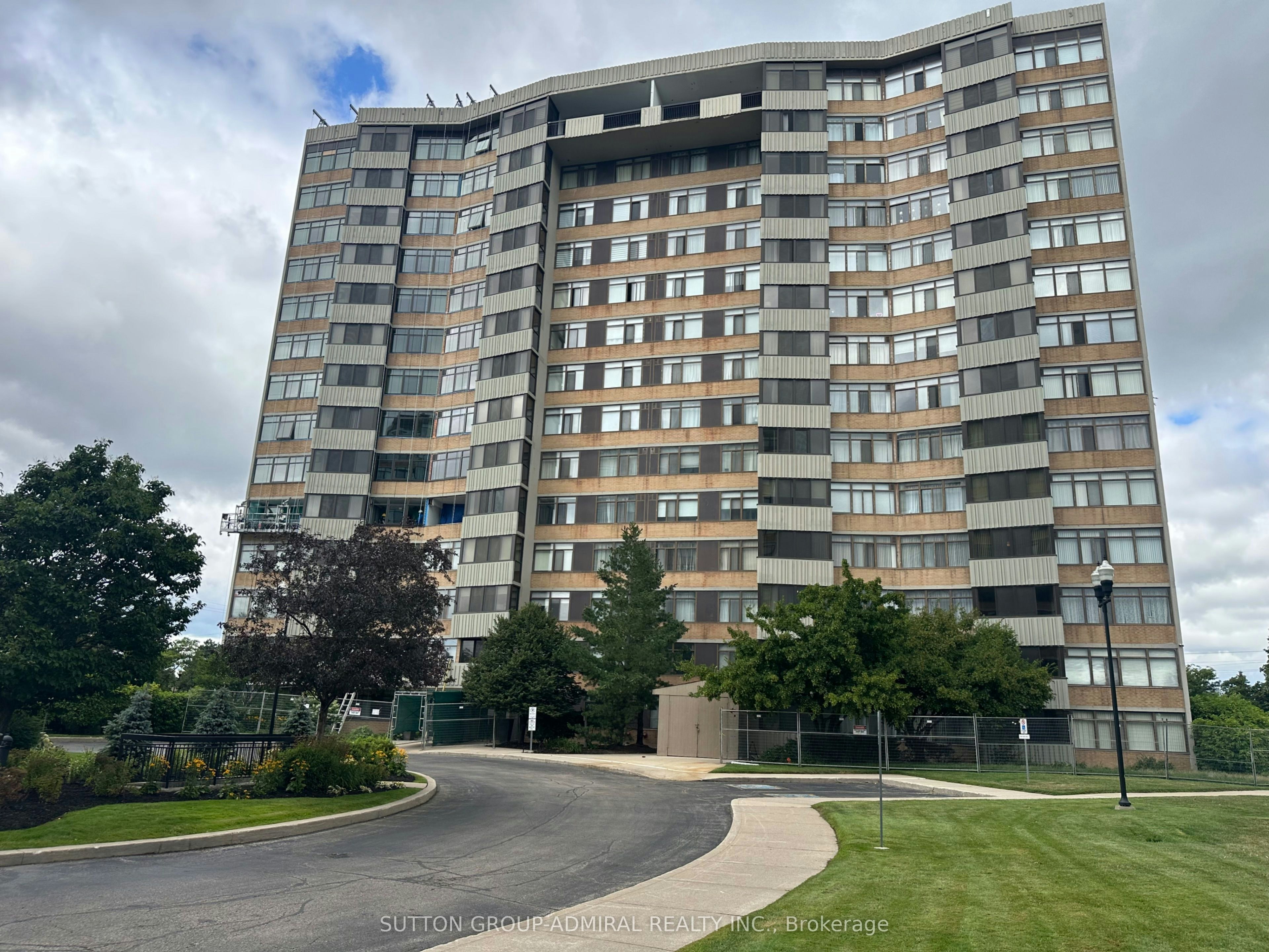 1201 Steeles Avenue, Vaughan, ON, M2R 3K1