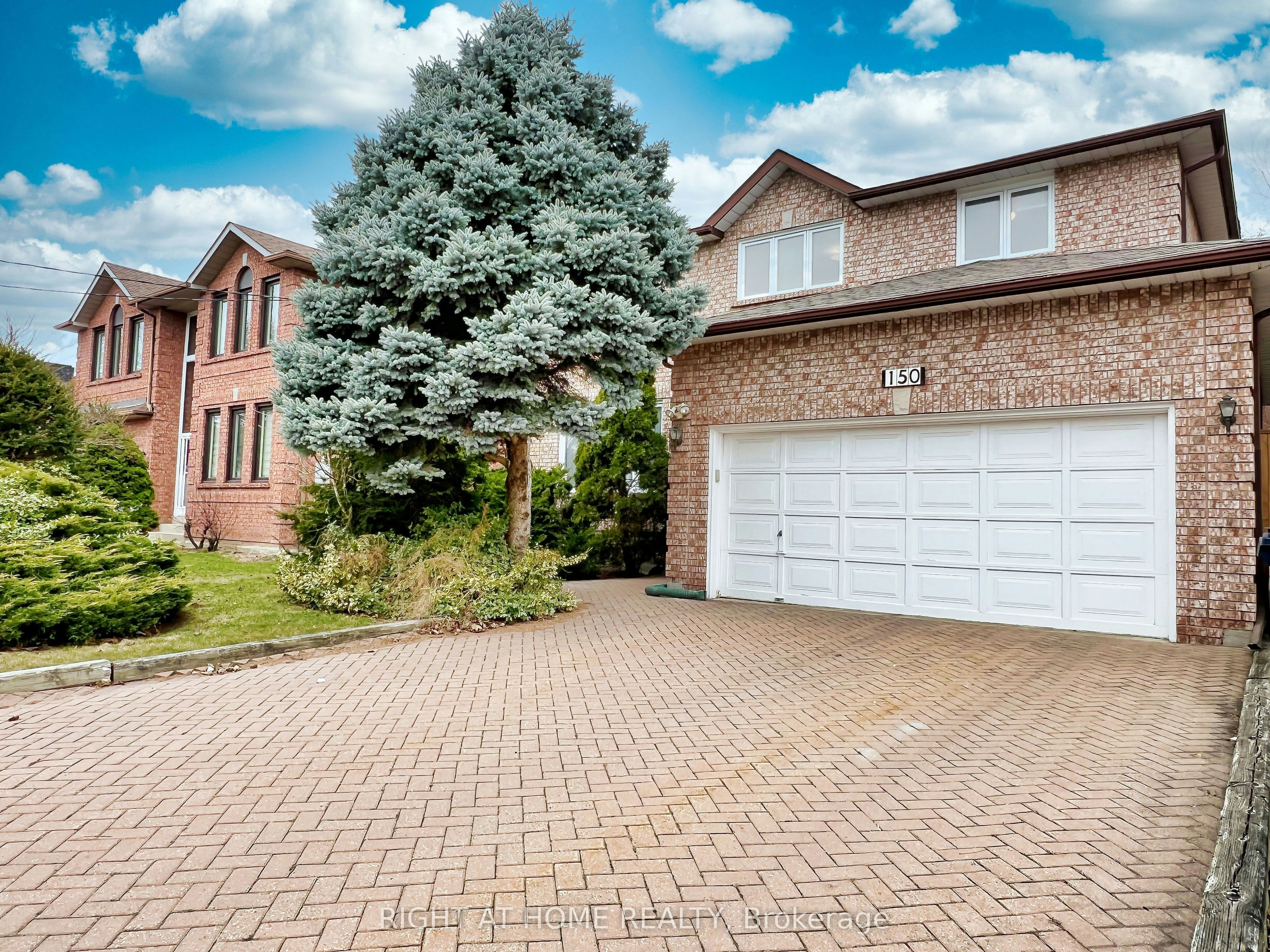 150 Holmes Avenue, Toronto, ON, M2N 4M6