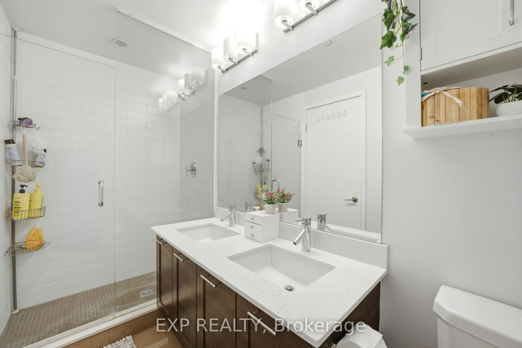 LPH07-20 Bruyeres Mews, Toronto, ON, M5V 0G8 - 27