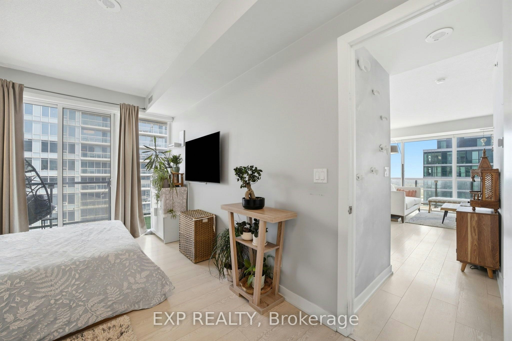 LPH07-20 Bruyeres Mews, Toronto, ON, M5V 0G8 - 25