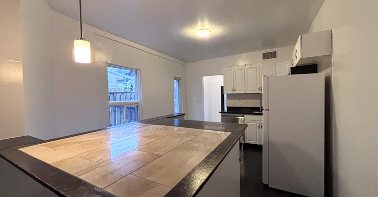 2-122 Baldwin Street, Toronto, ON, M5T 1L6 - 4