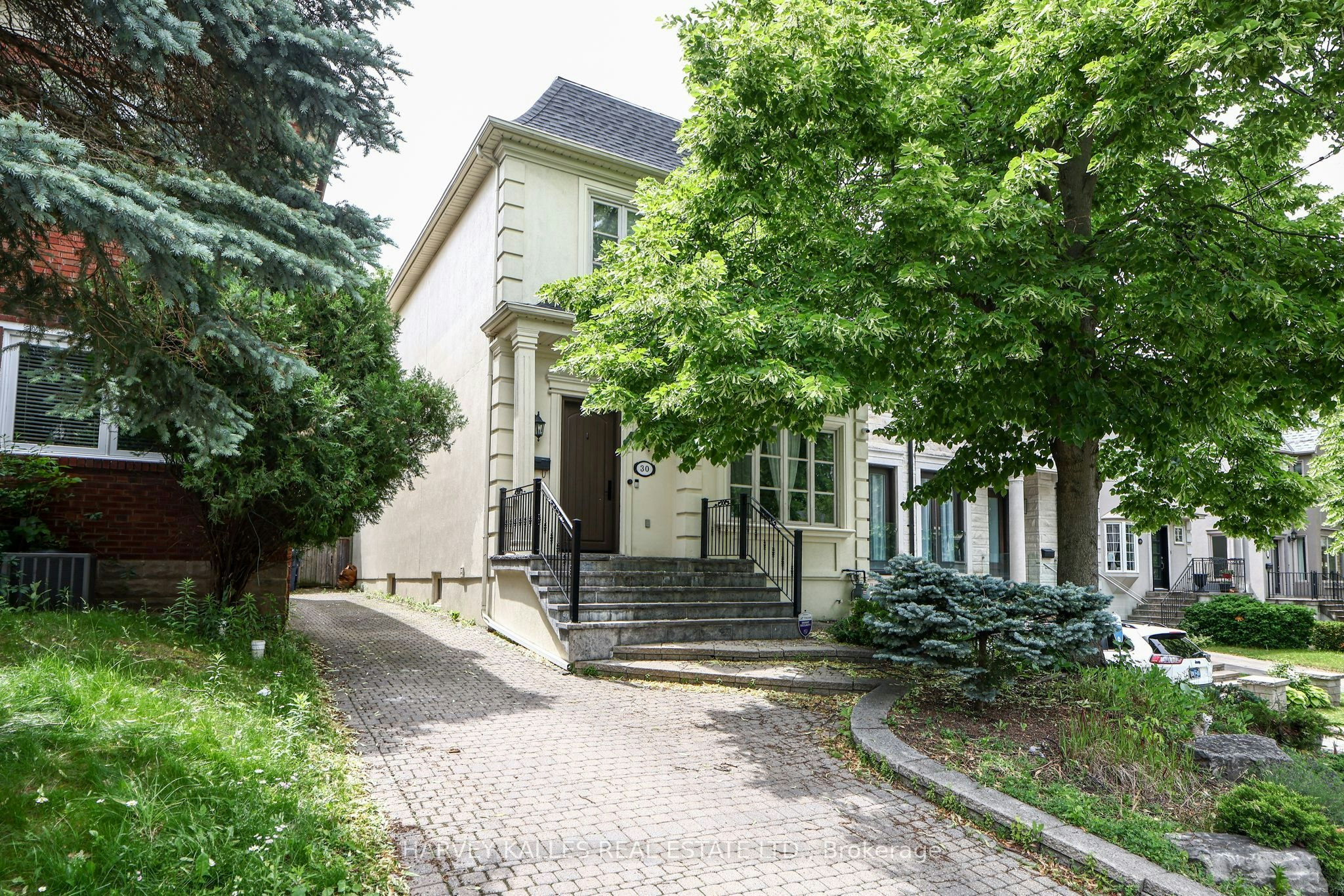 30 Walder Avenue, Toronto, ON, M4P 2R6