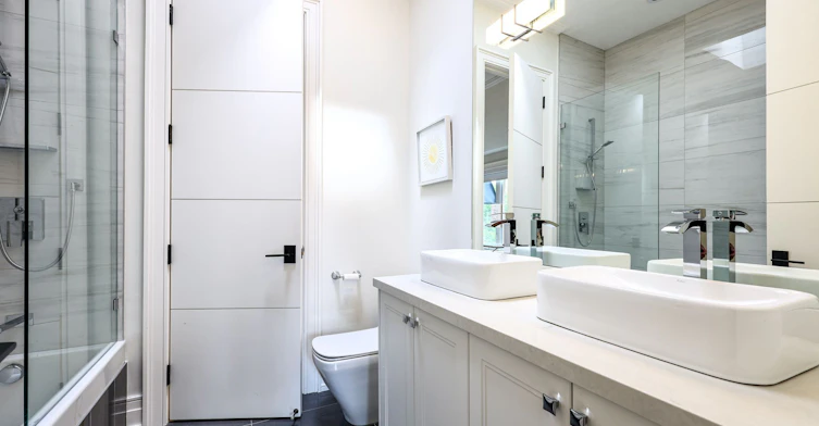 42 Carmichael Avenue, Toronto, ON, M5M 2W7 - 36