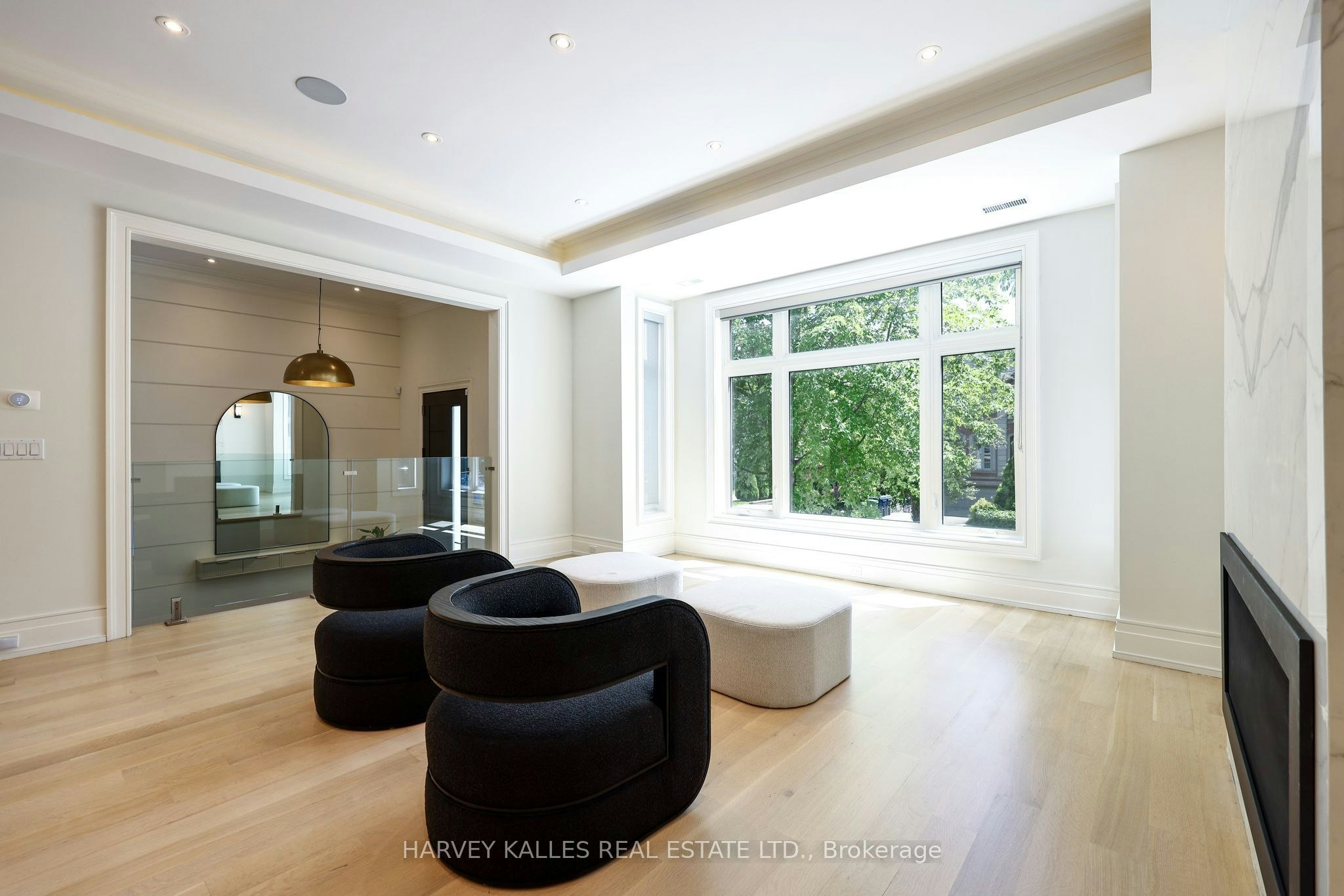 42 Carmichael Avenue, Toronto, ON, M5M 2W7 - 6