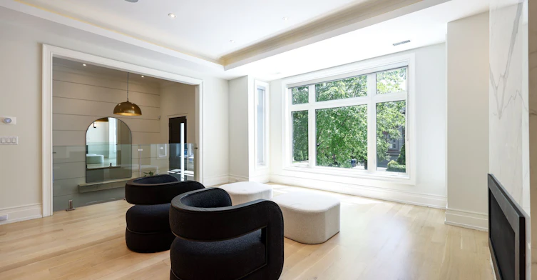 42 Carmichael Avenue, Toronto, ON, M5M 2W7 - 6