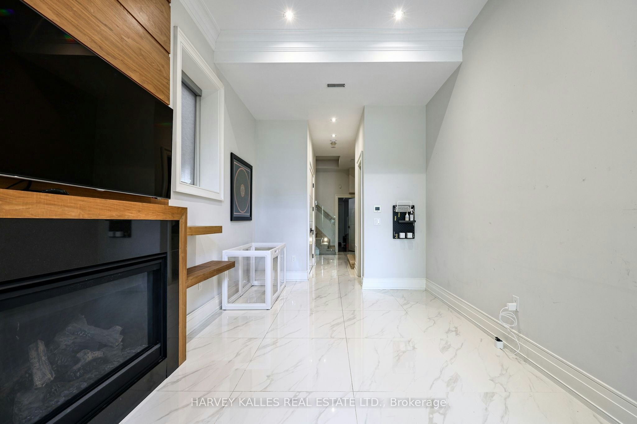 42 Carmichael Avenue, Toronto, ON, M5M 2W7 - 42