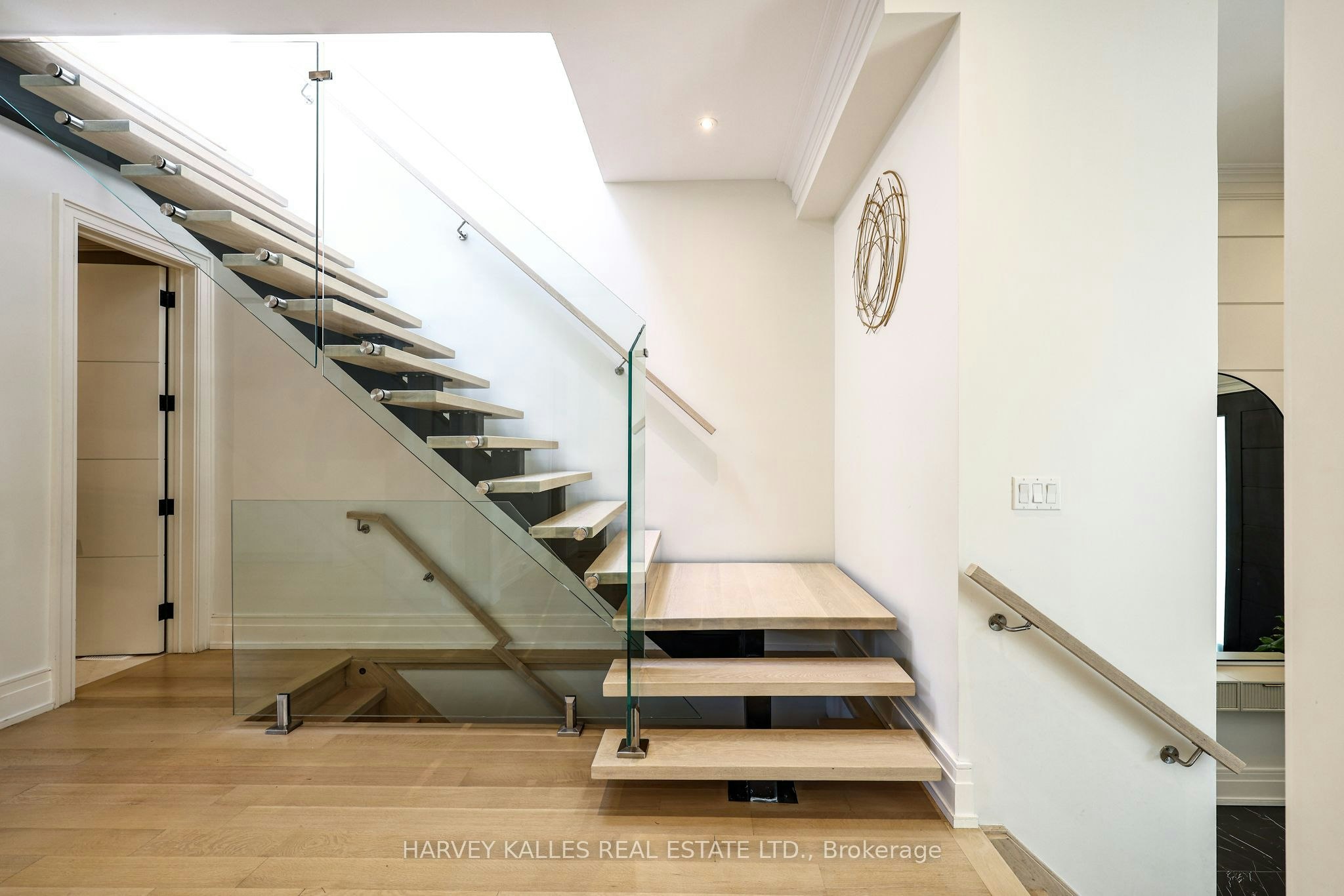 42 Carmichael Avenue, Toronto, ON, M5M 2W7 - 20