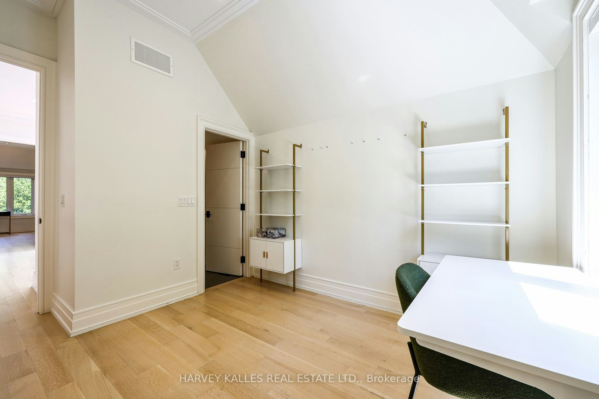 42 Carmichael Avenue, Toronto, ON, M5M 2W7 - 30