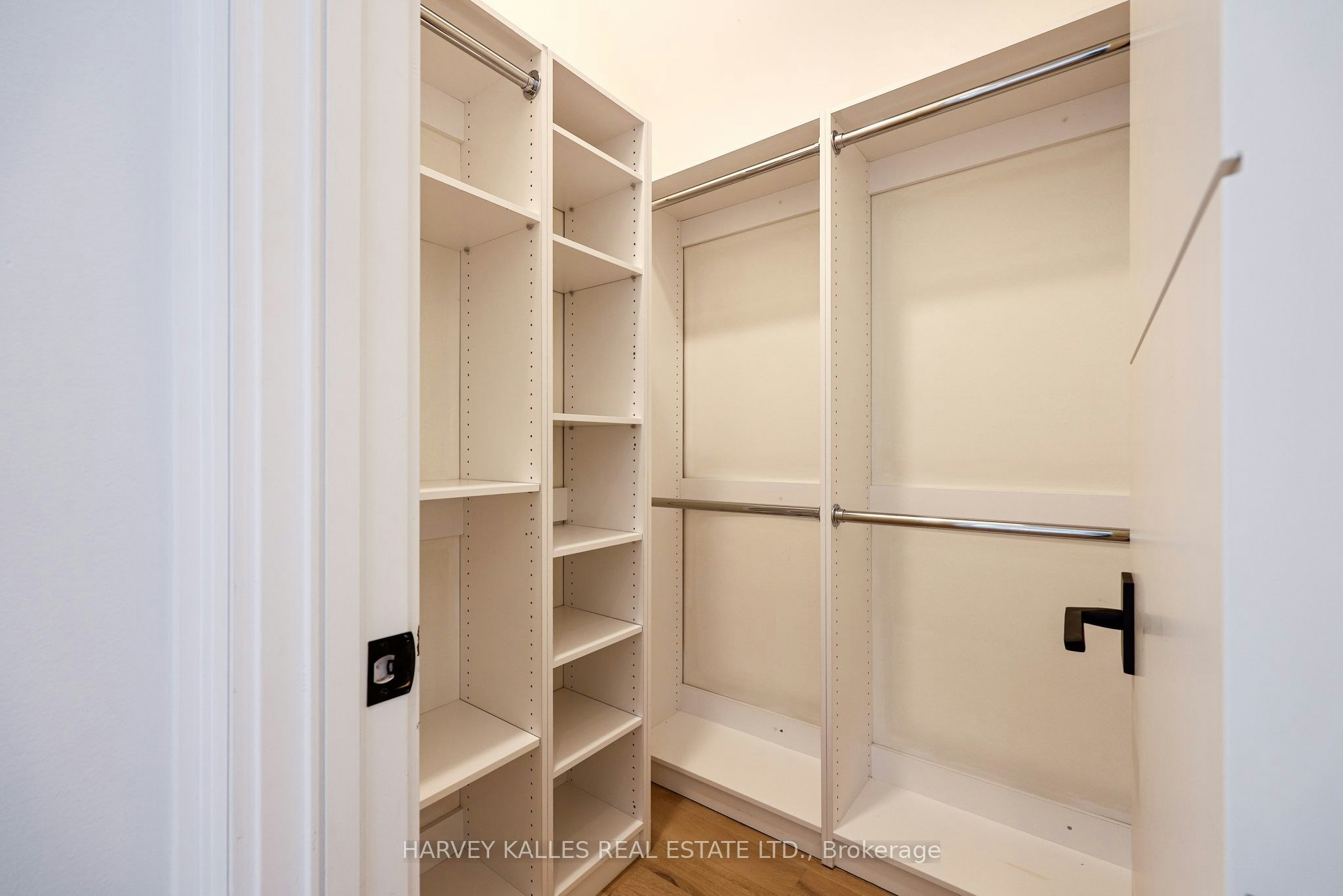 42 Carmichael Avenue, Toronto, ON, M5M 2W7 - 39