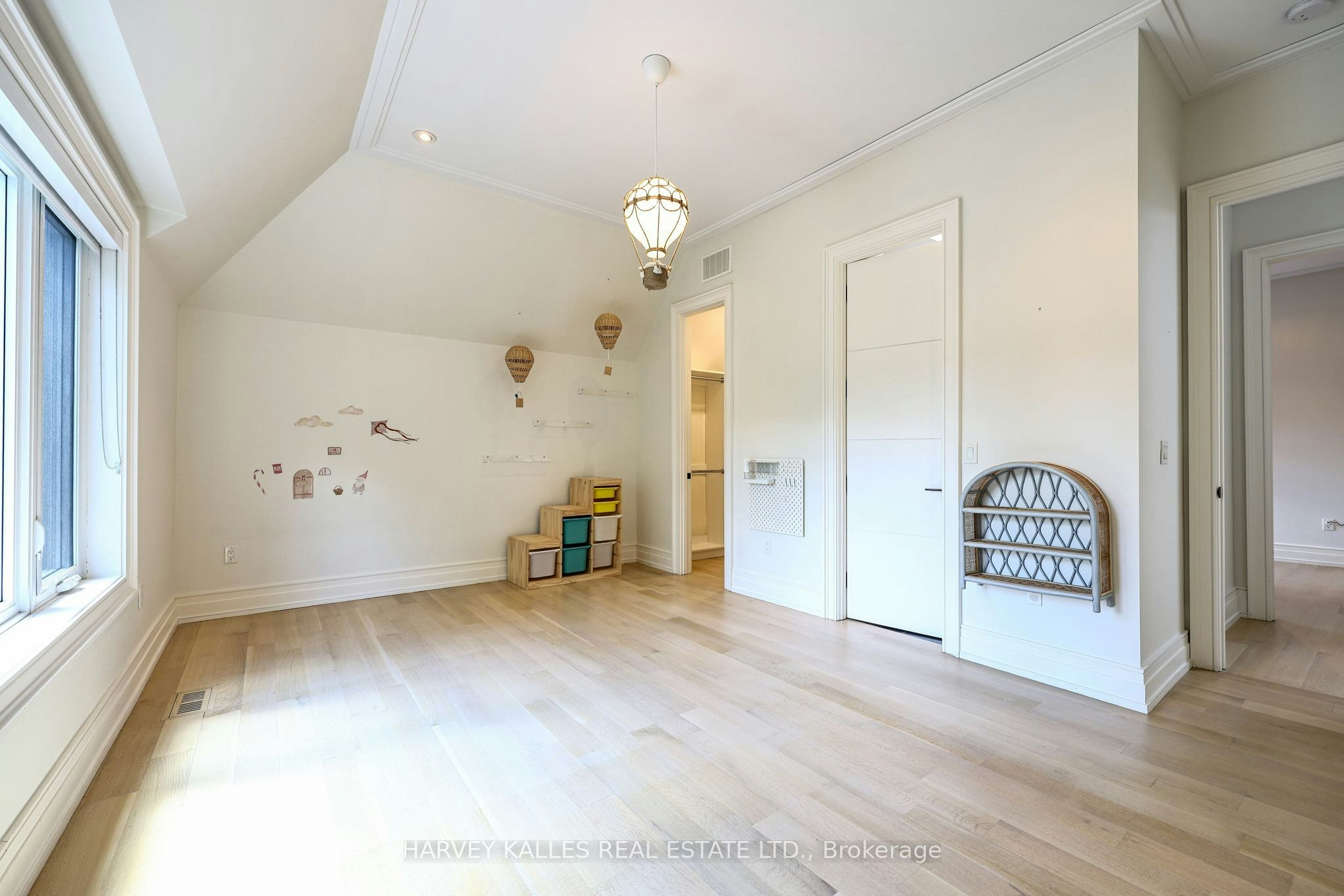 42 Carmichael Avenue, Toronto, ON, M5M 2W7 - 34