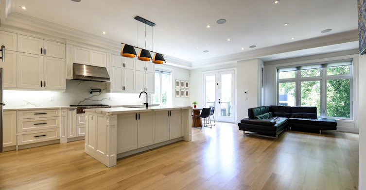 42 Carmichael Avenue, Toronto, ON, M5M 2W7 - 11