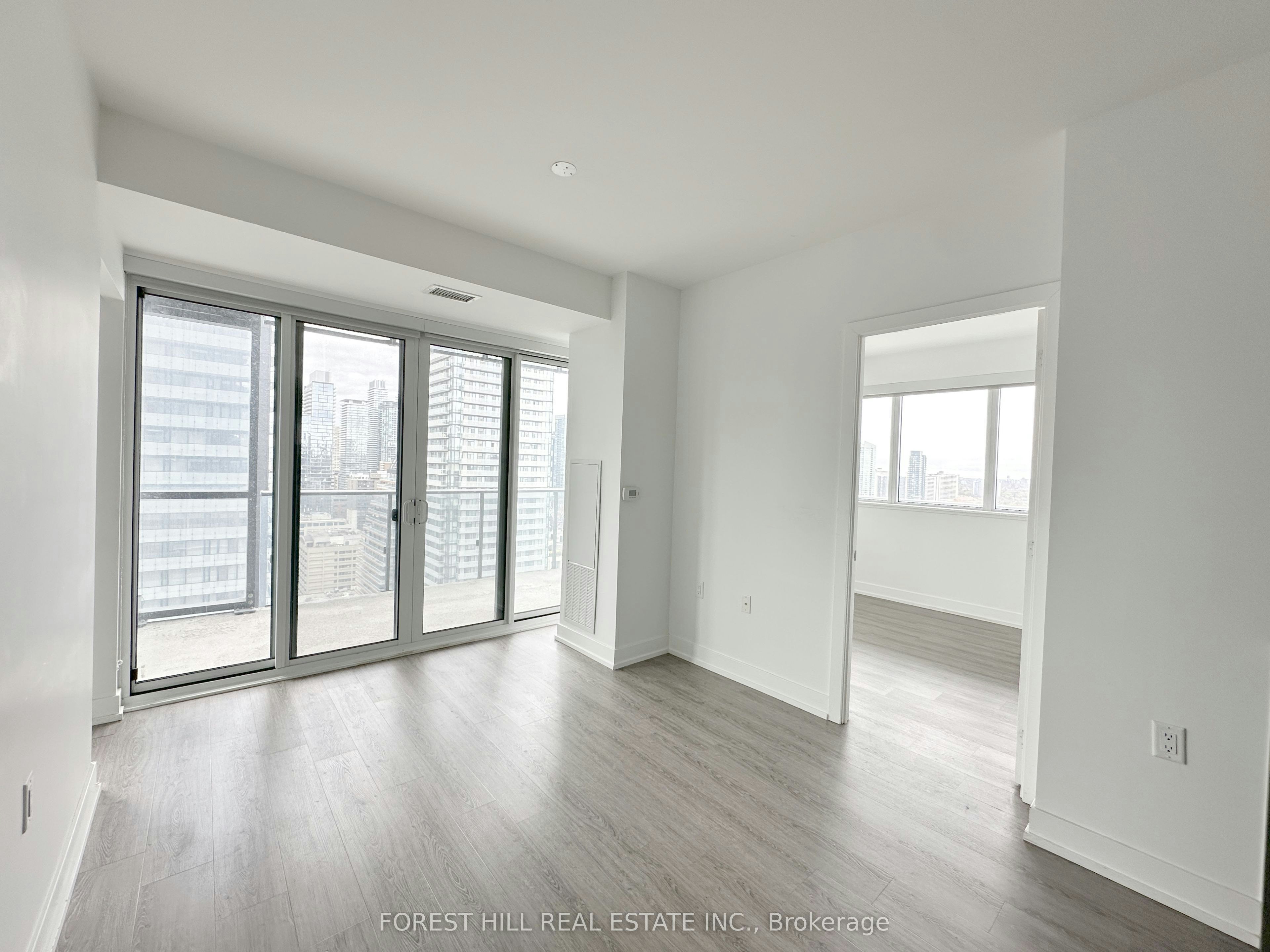 2505-7 Grenville Street, Toronto, ON, M4Y 0E9