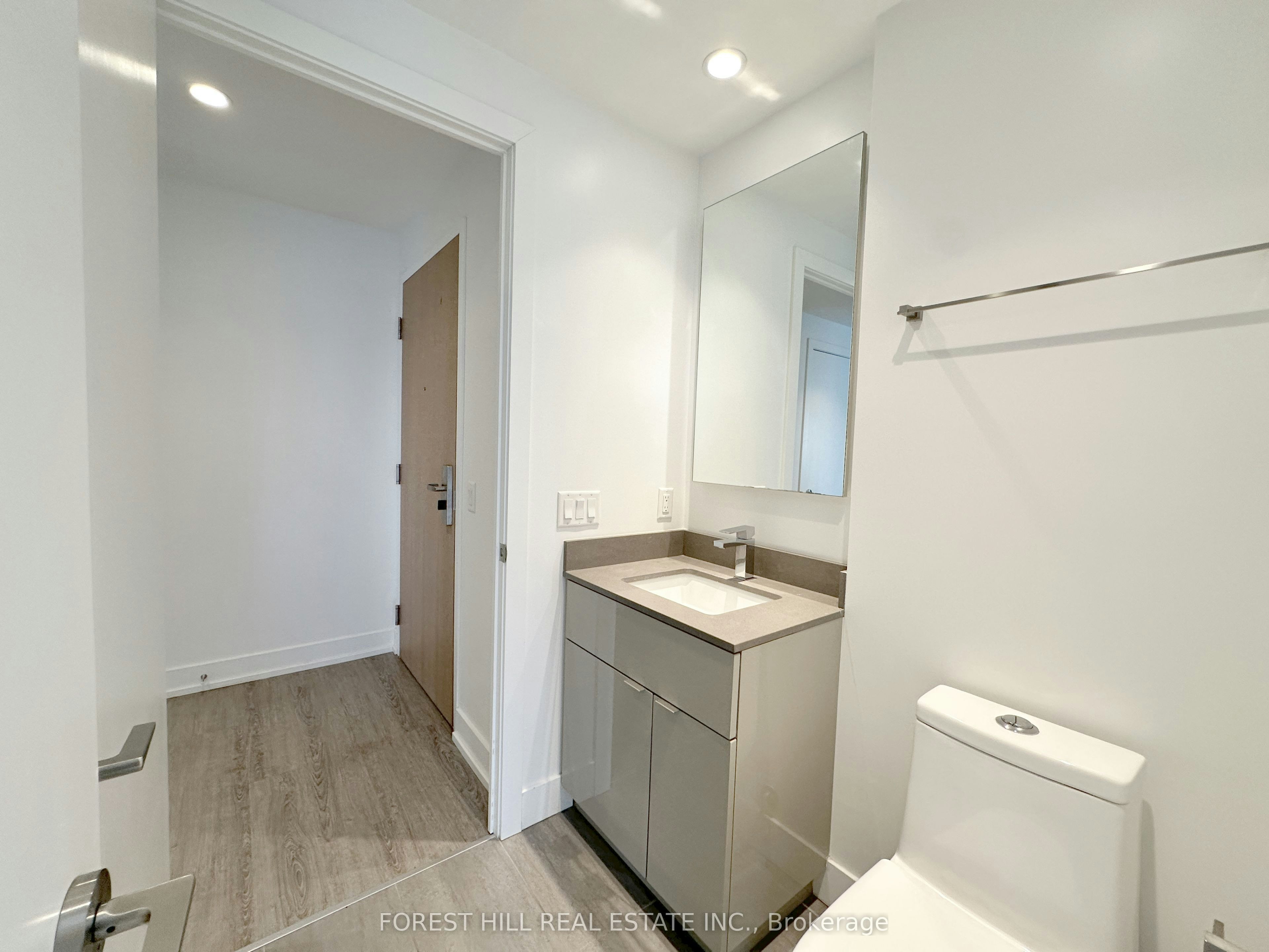 2505-7 Grenville Street, Toronto, ON, M4Y 0E9 - 17