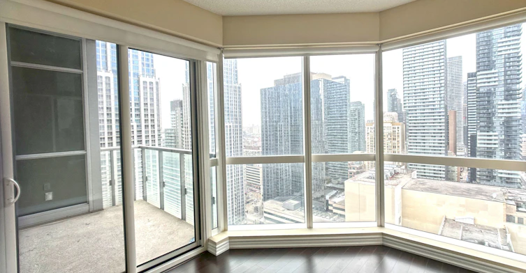 3416-386 Yonge Street, Toronto, ON, M5B 0A5