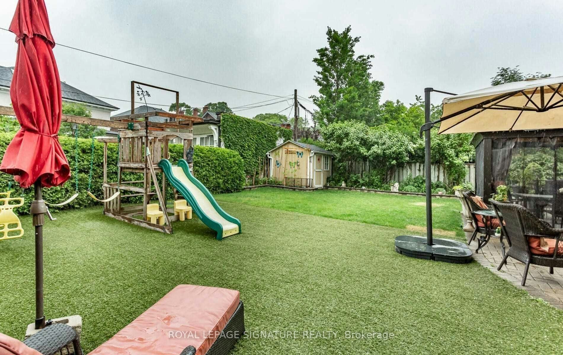 2 Hillcrest Drive, Toronto, ON, M6G 2C9 - 18