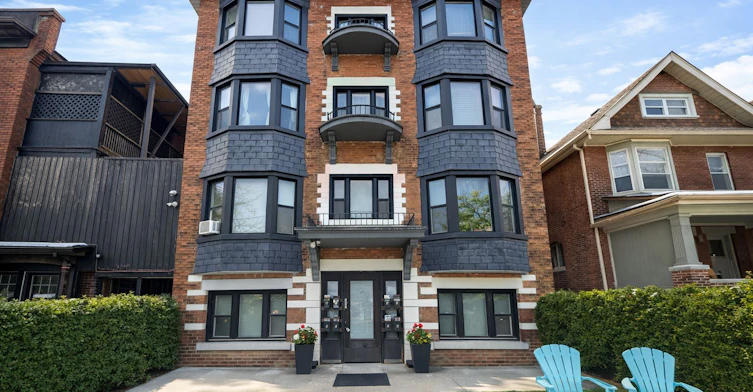 5-310 Brunswick Avenue, Toronto, ON, M5R 2Y9