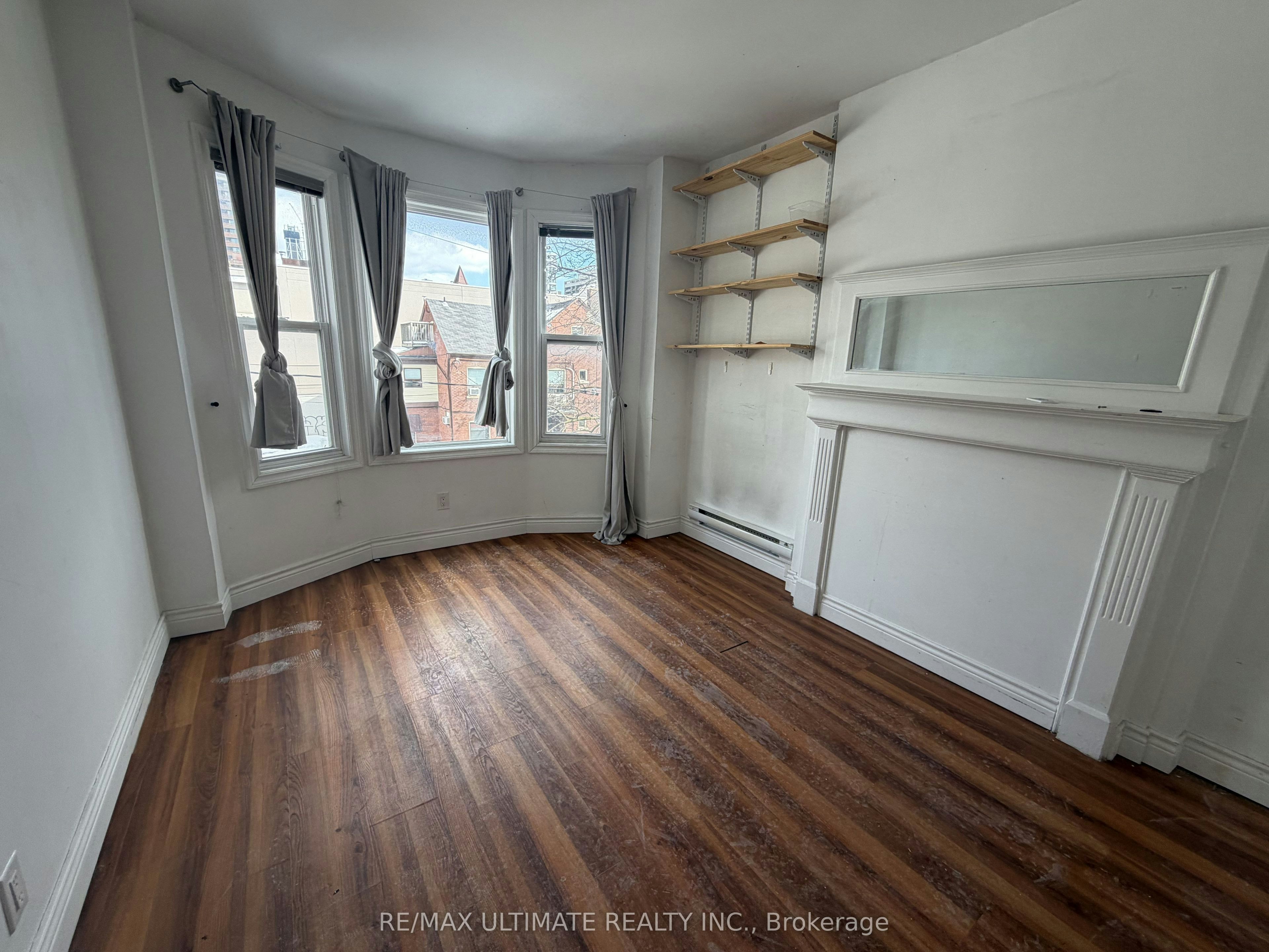 5-310 Brunswick Avenue, Toronto, ON, M5R 2Y9 - 2