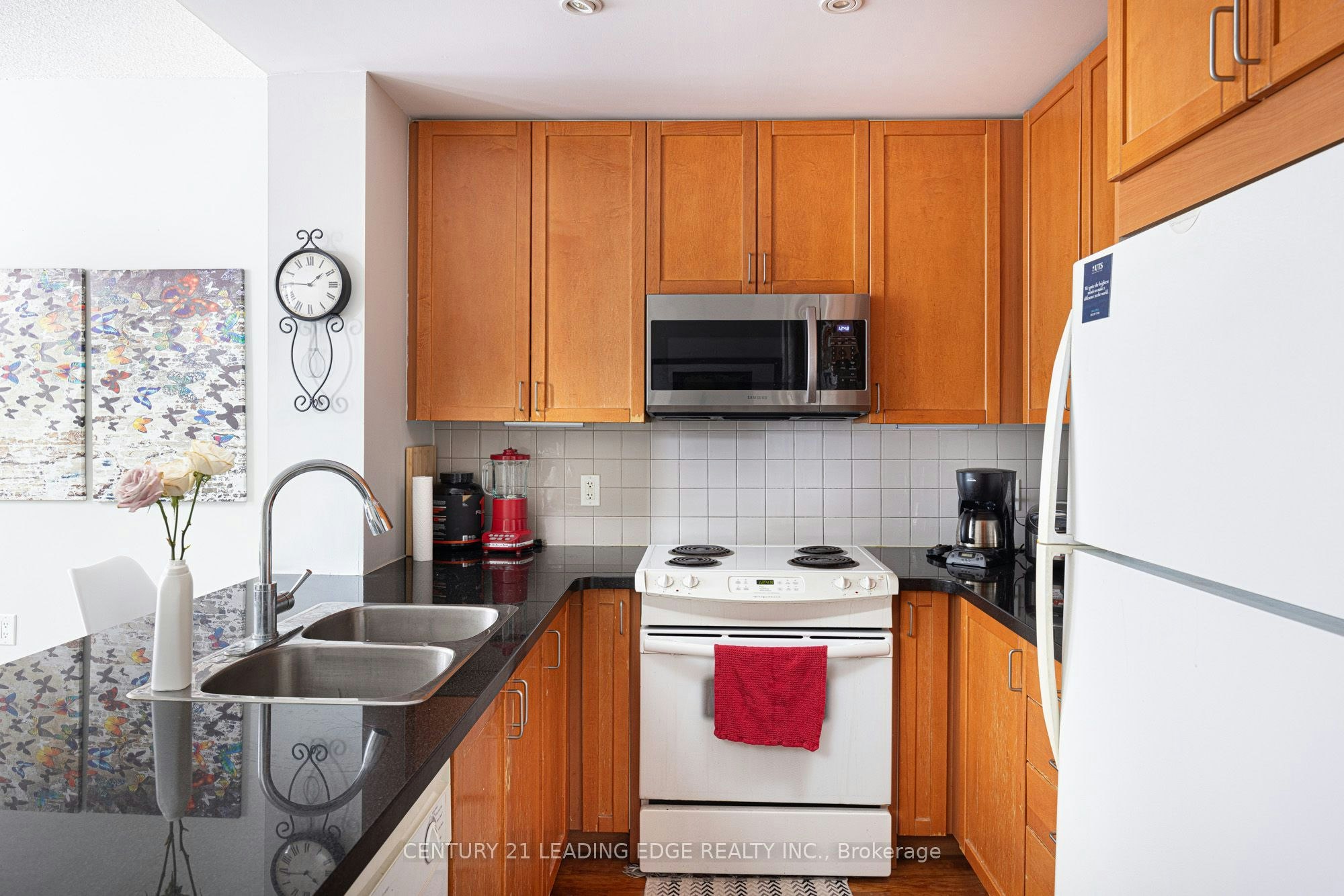 1413-85 Bloor Street E, Toronto, ON, M4W 3Y1 - 12