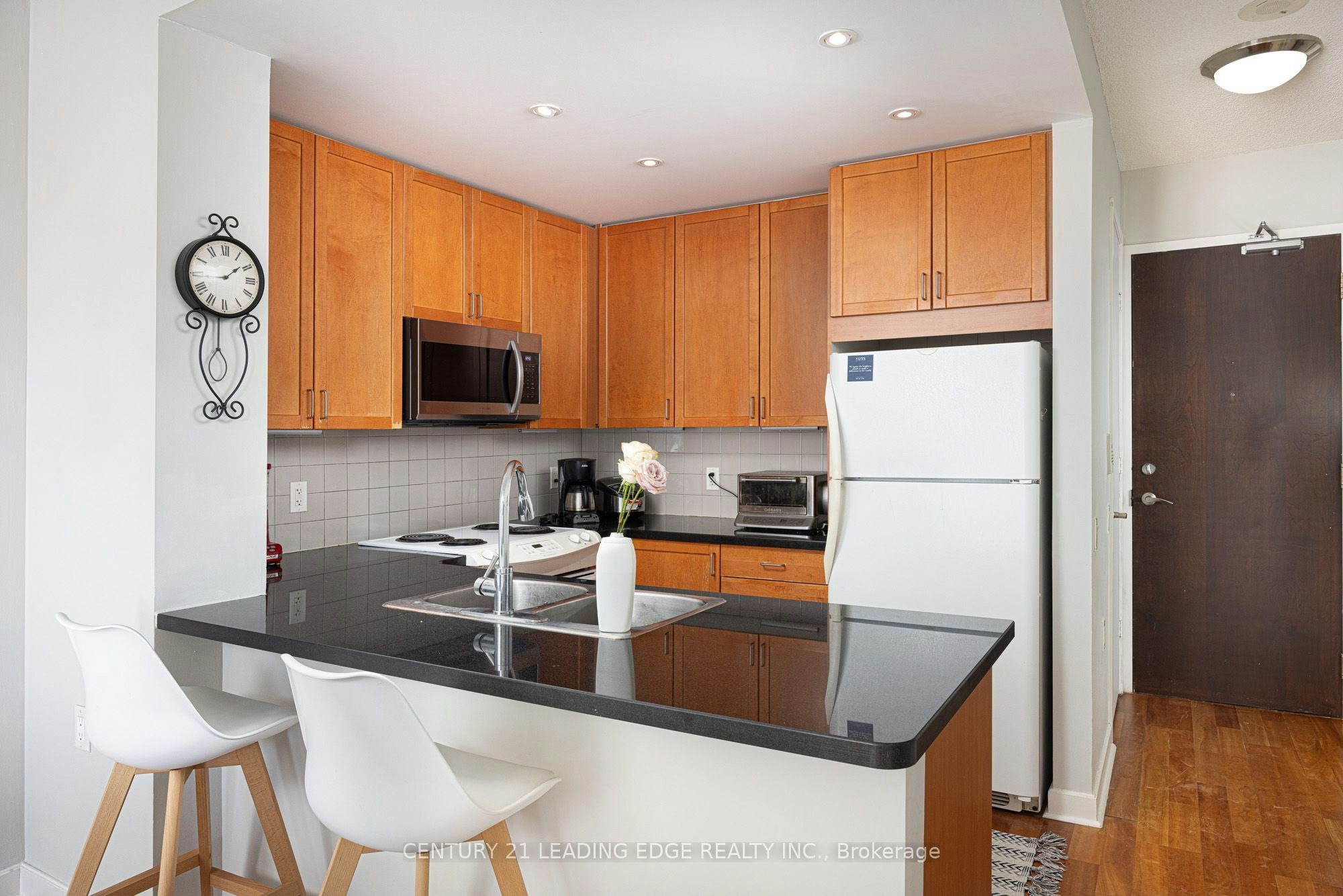 1413-85 Bloor Street E, Toronto, ON, M4W 3Y1 - 11