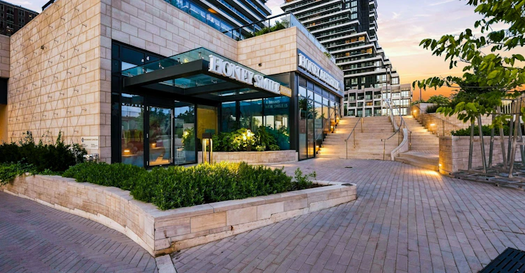 2709-10 Inn ON The Park Drive, Toronto, ON, M3C 0P9 - 3