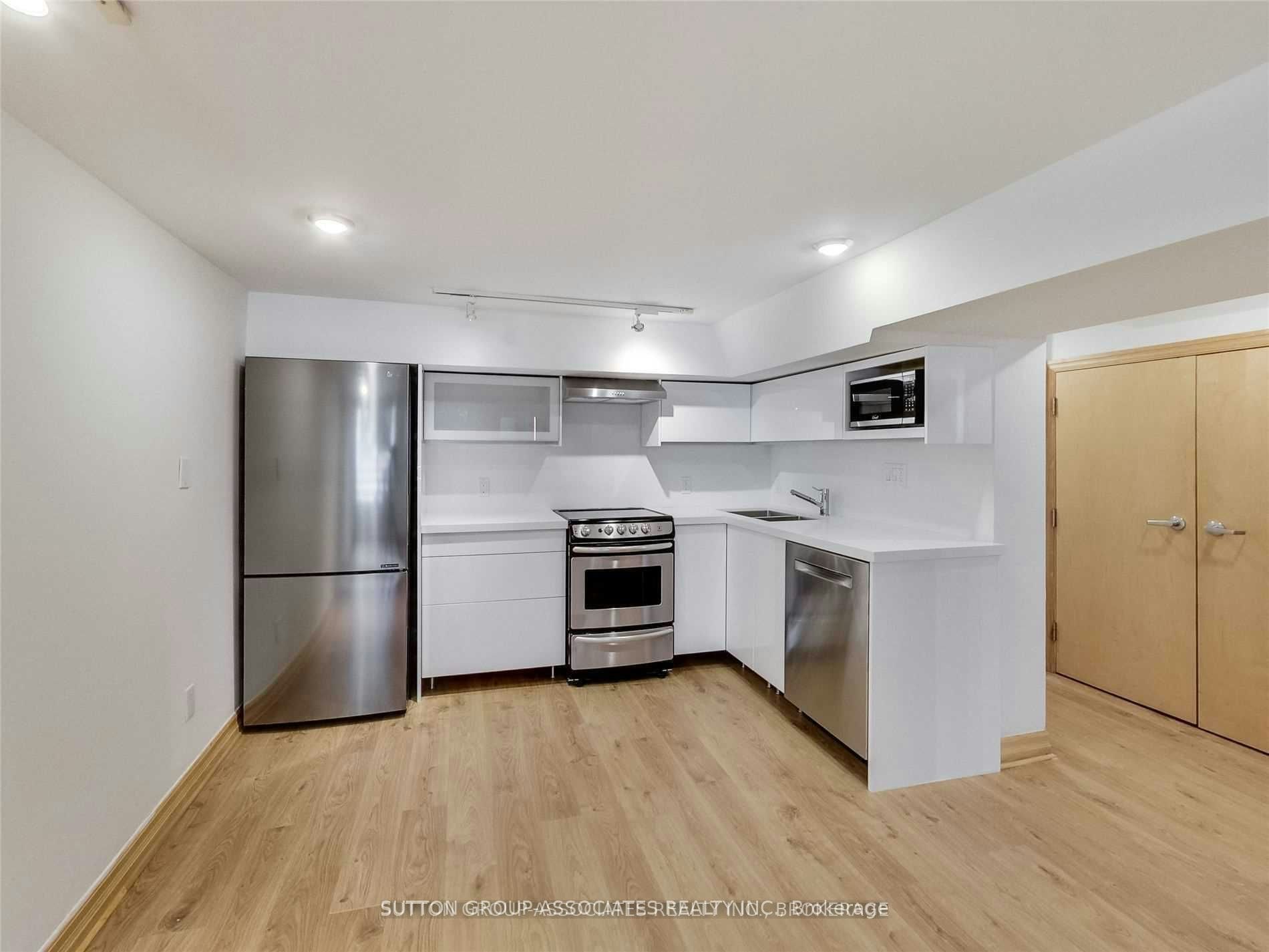 Lower-20 Kendal Avenue, Toronto, ON, M5R 1L7 - 3