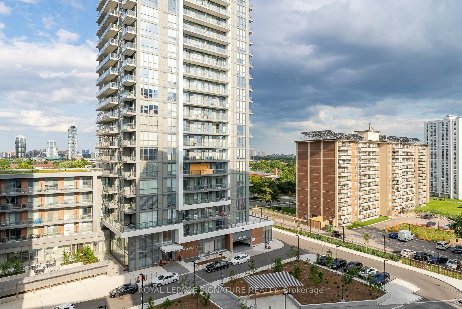 722-36 Forest Manor Road, Toronto, ON, M2J 1M1 - 17