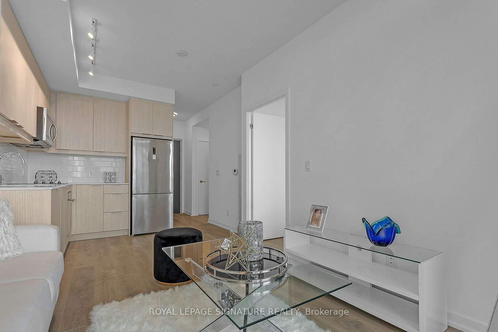 722-36 Forest Manor Road, Toronto, ON, M2J 1M1 - 8