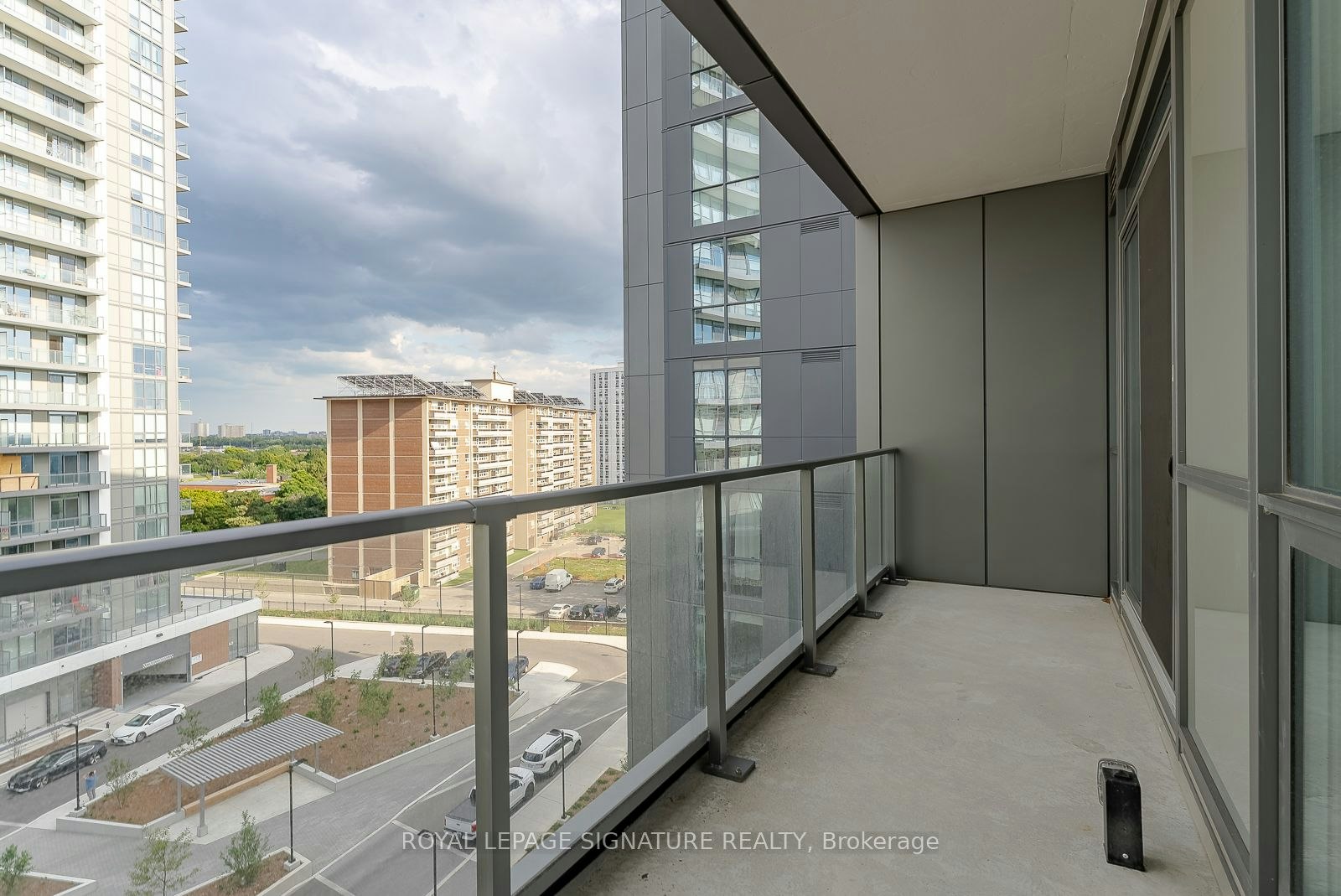 722-36 Forest Manor Road, Toronto, ON, M2J 1M1 - 16