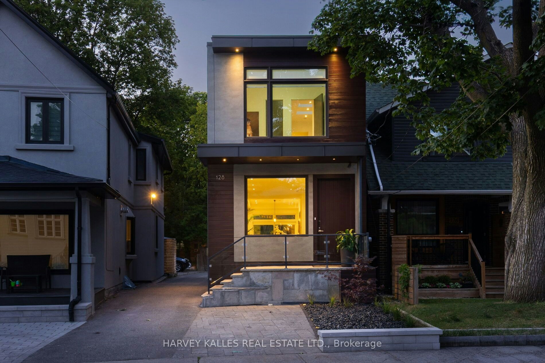 128 Montgomery Avenue, Toronto, ON, M4R 1E2