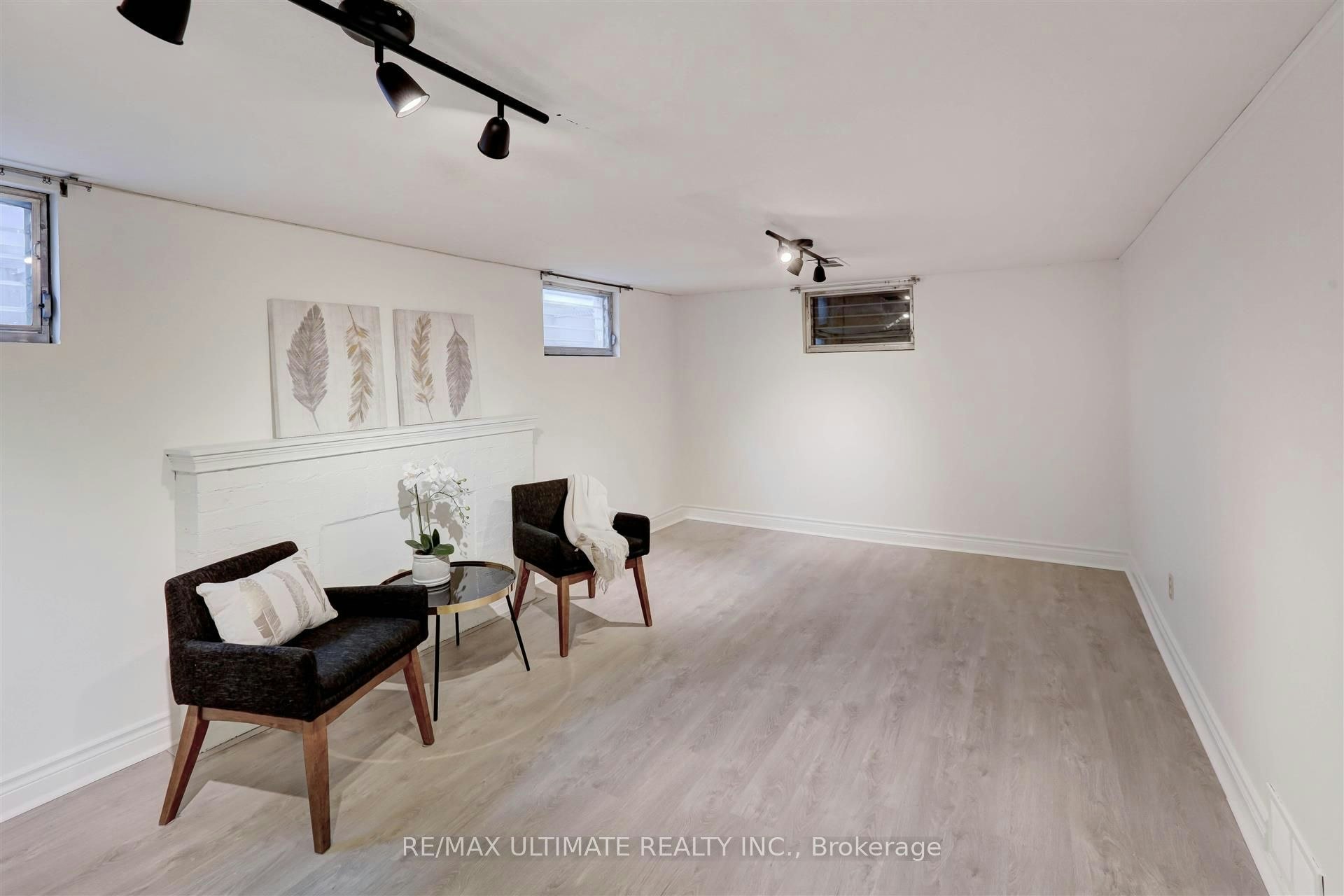 12 Tregellis Road, Toronto, ON, M3H 1K2 - 22