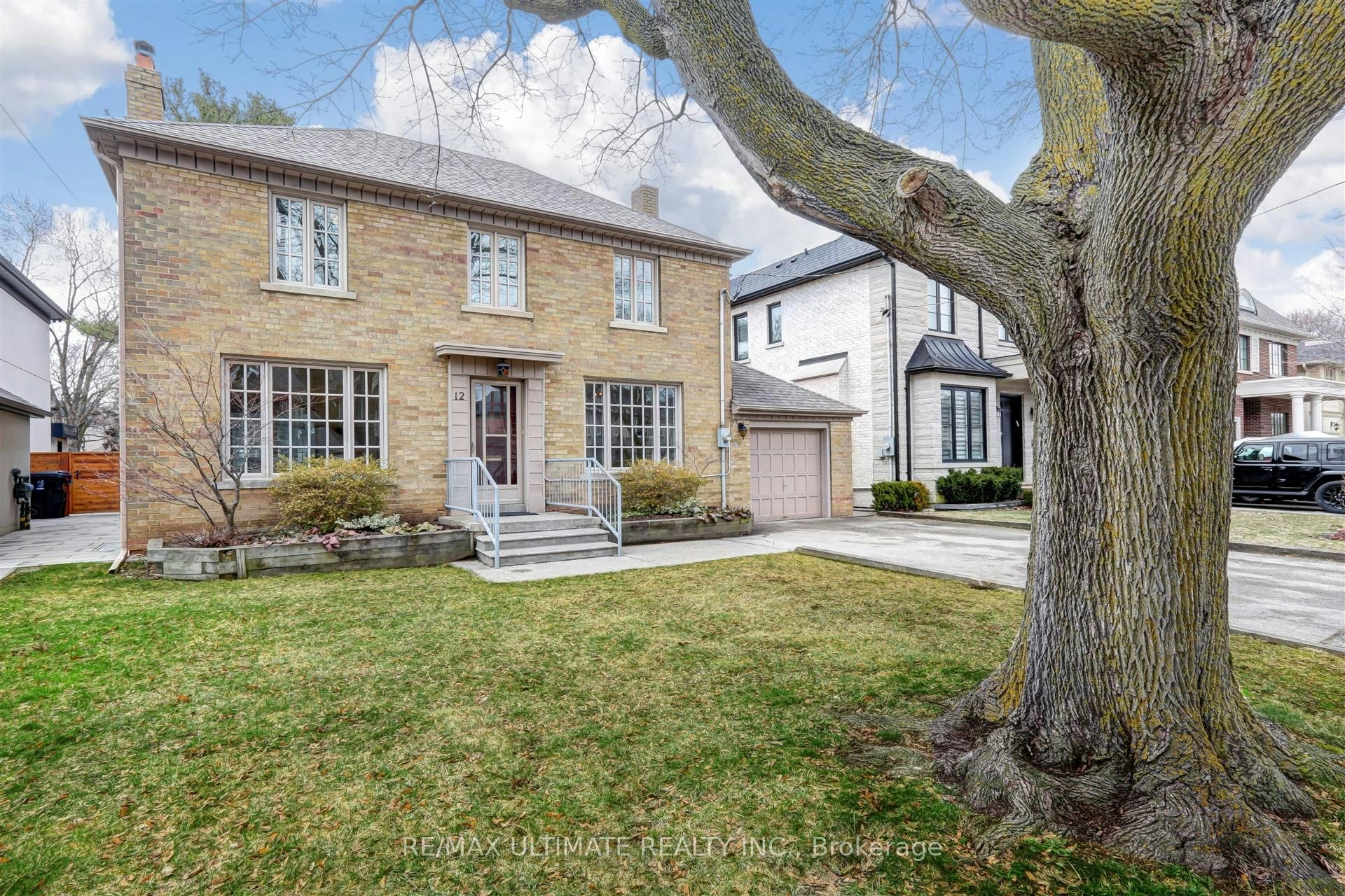 12 Tregellis Road, Toronto, ON, M3H 1K2 - 2