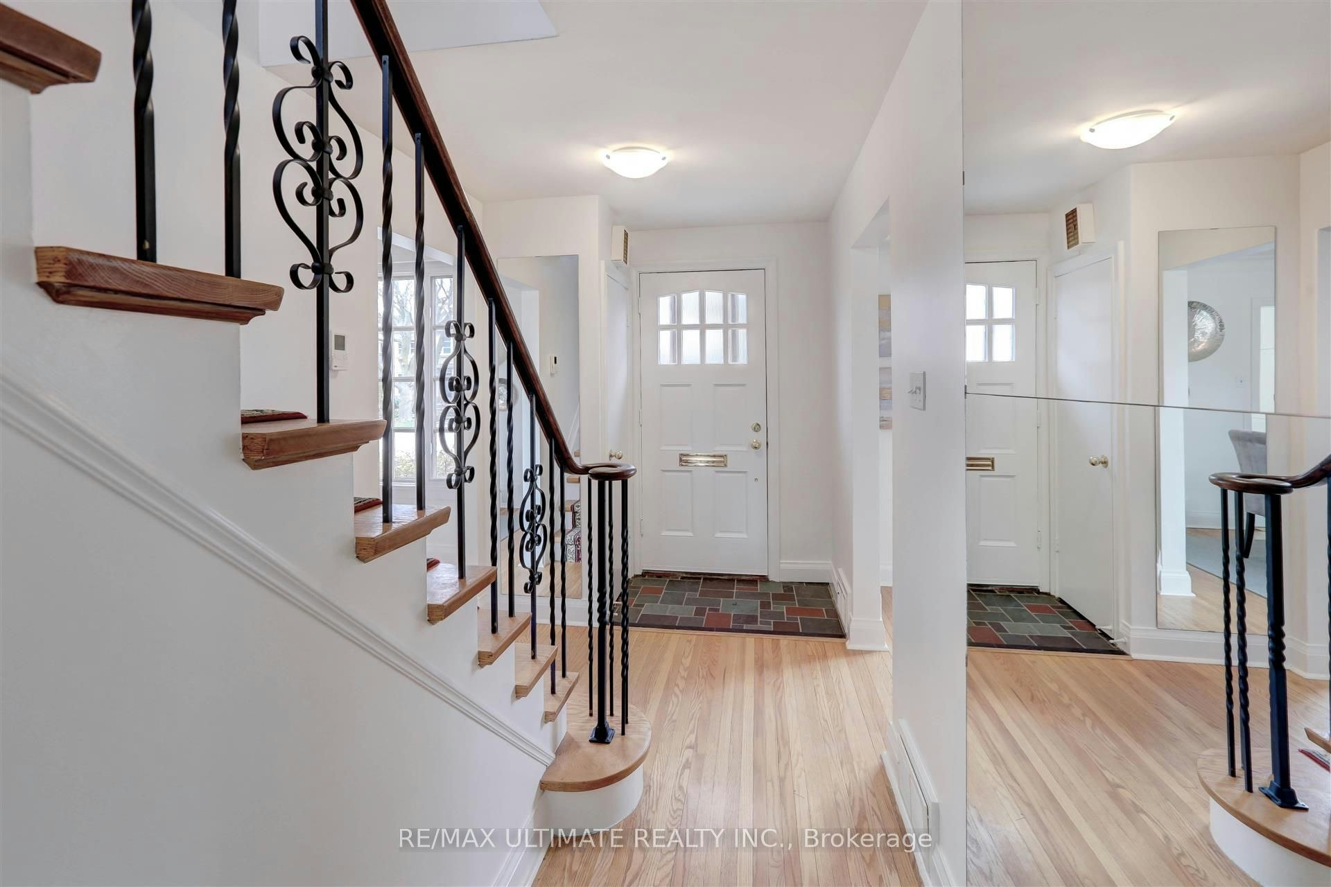 12 Tregellis Road, Toronto, ON, M3H 1K2 - 3