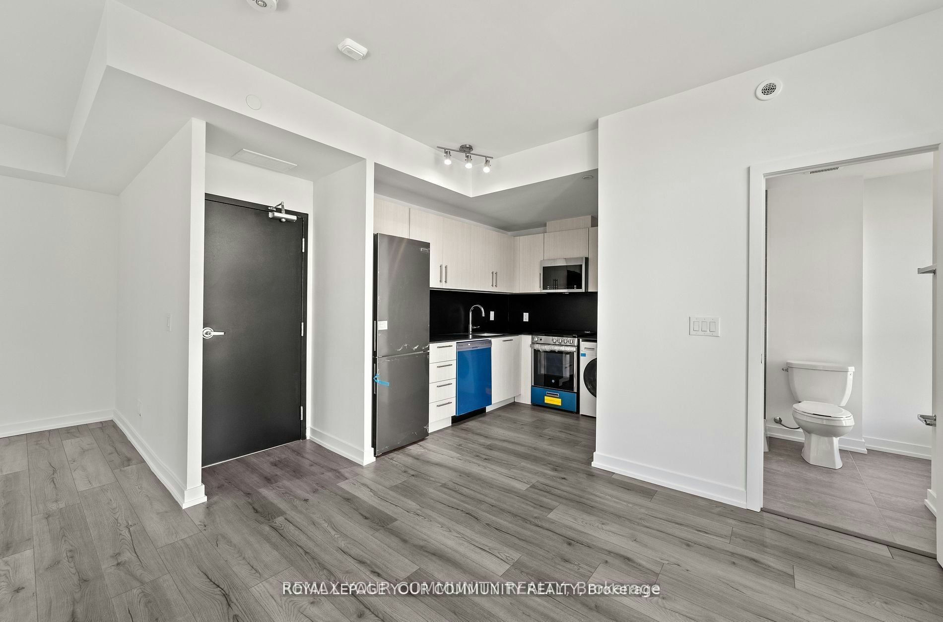 3rd-11-851 Sheppard Avenue, Toronto, ON, M3H 0G2 - 8