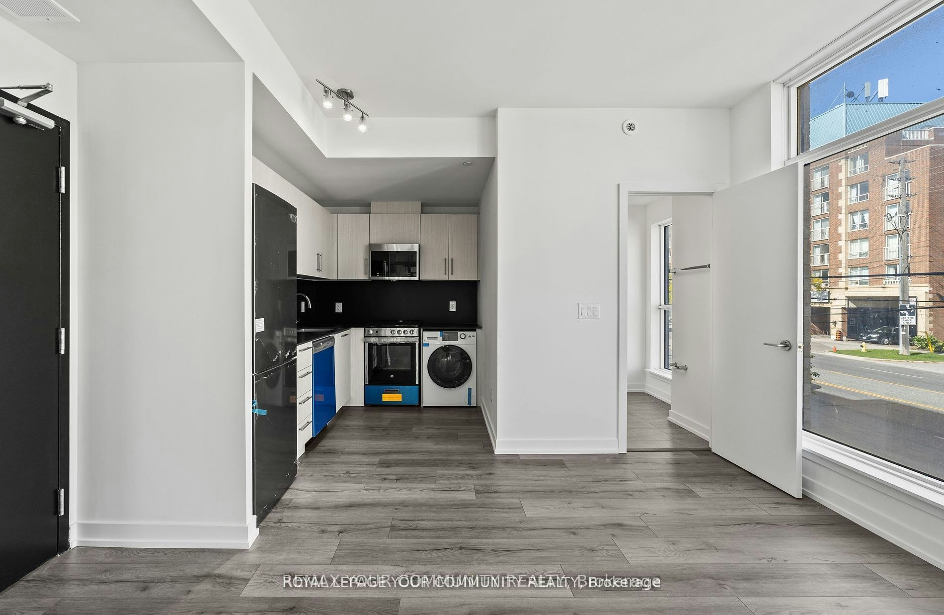 3rd-11-851 Sheppard Avenue, Toronto, ON, M3H 0G2 - 9