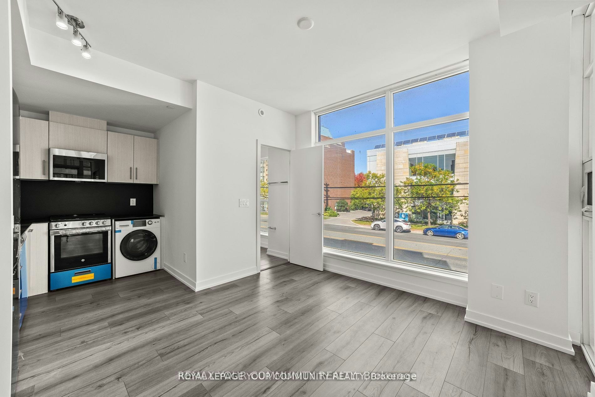 3rd-11-851 Sheppard Avenue, Toronto, ON, M3H 0G2 - 10