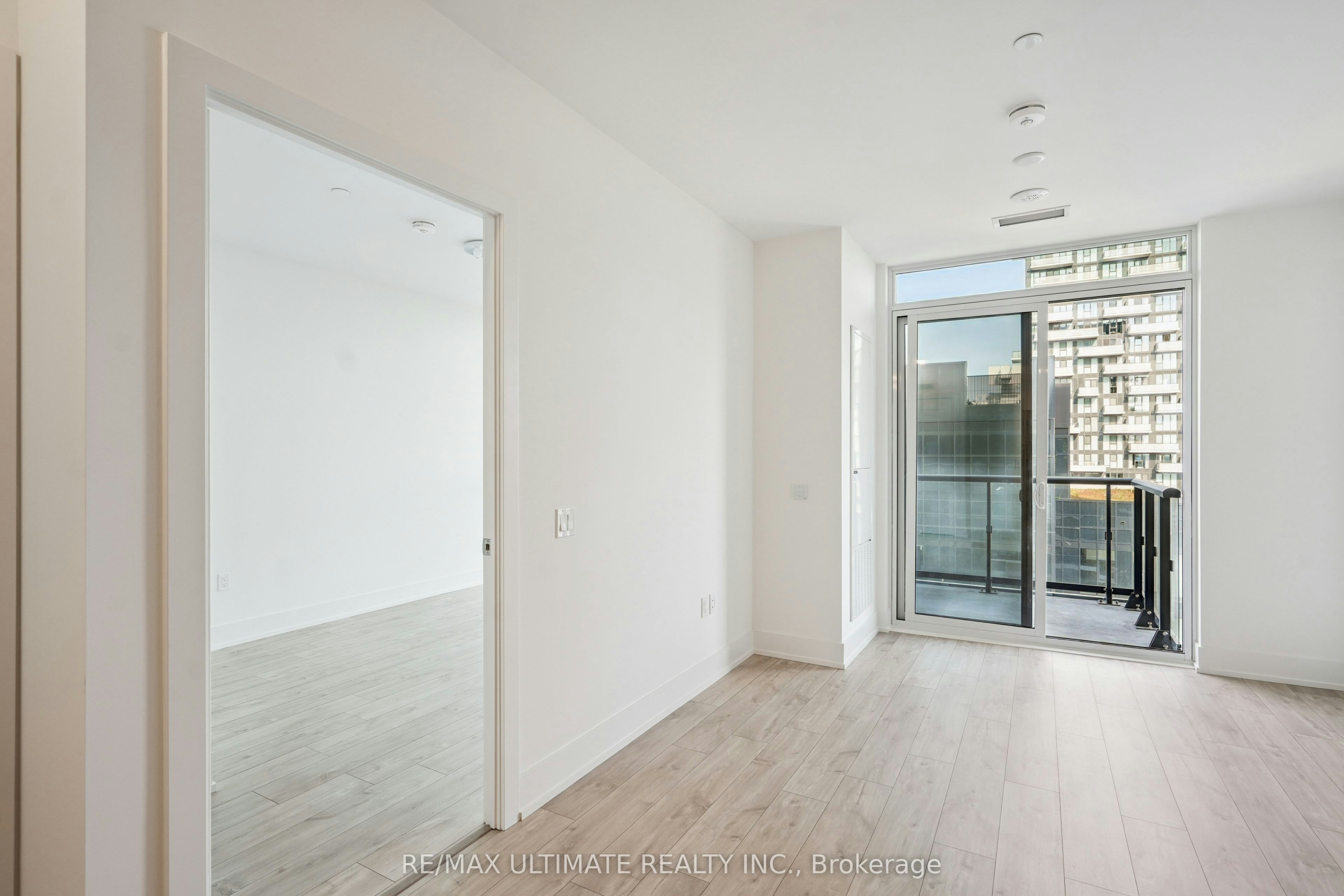 3105-10 Inn ON The Park Drive, Toronto, ON, M3C 0P9 - 14