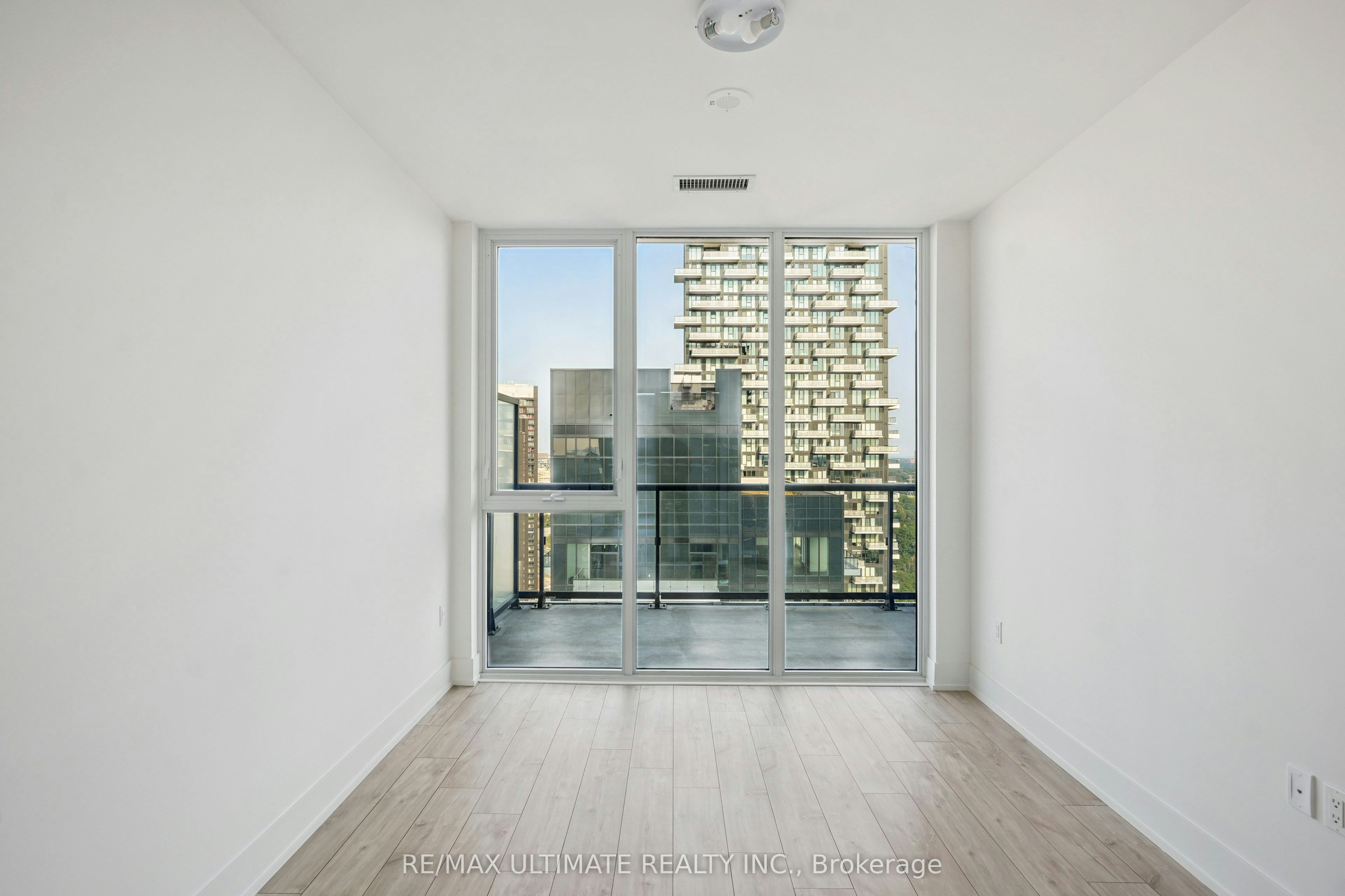 3105-10 Inn ON The Park Drive, Toronto, ON, M3C 0P9 - 17