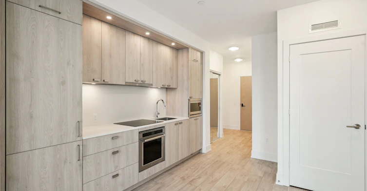 3105-10 Inn ON The Park Drive, Toronto, ON, M3C 0P9 - 5