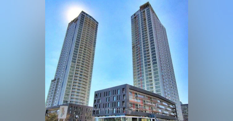 2912-75 Queens Wharf Road, Toronto, ON, M5V 0J8