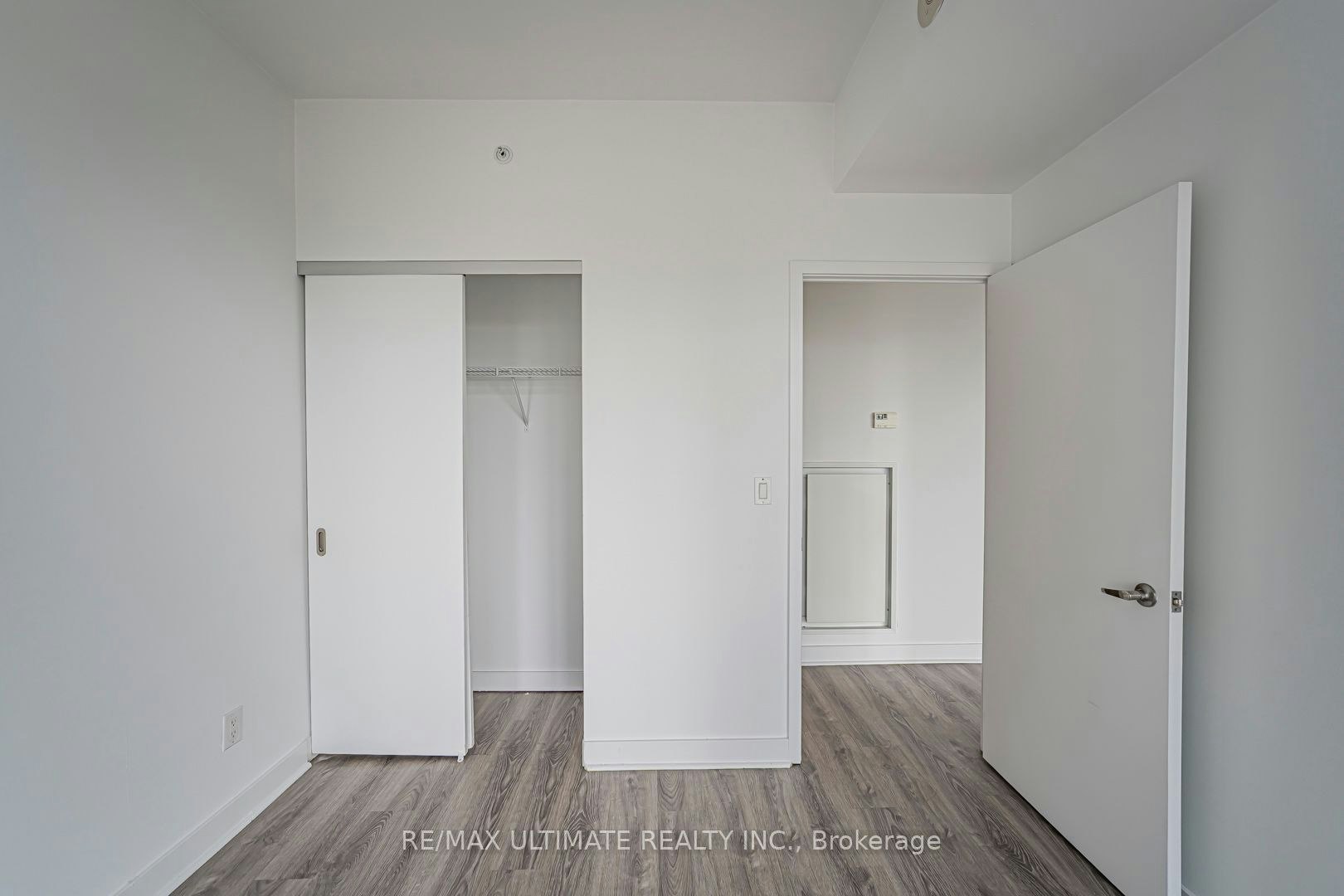 906-32 Camden Street, Toronto, ON, M5V 1V1 - 26
