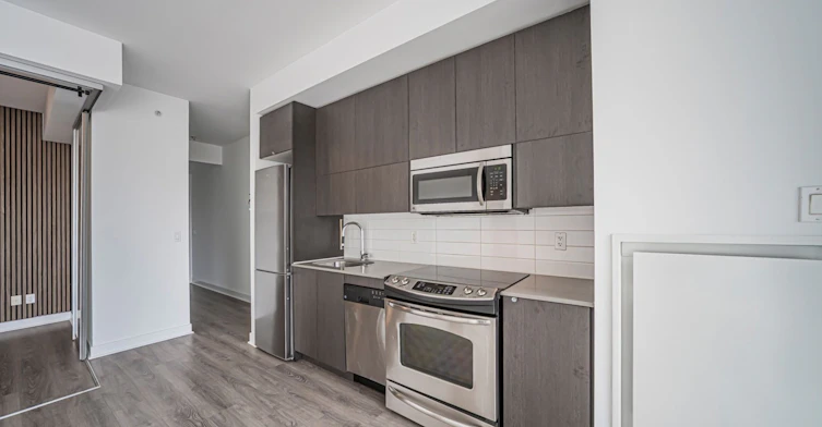 906-32 Camden Street, Toronto, ON, M5V 1V1 - 5