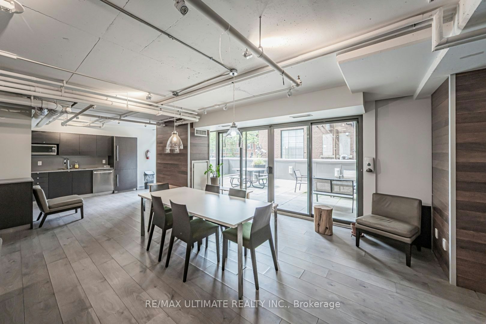 906-32 Camden Street, Toronto, ON, M5V 1V1 - 31